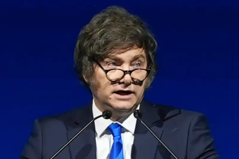 Cayó el Índice de Confianza en el Gobierno de Milei, pero es más alto que el de Macri y Alberto Fernández imagen-8