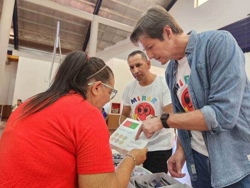 Mirar Mejor inició su segunda edición en Cerro Azul y más de 160 vecinos accedieron a controles oftalmológicos y anteojos sin costo imagen-2