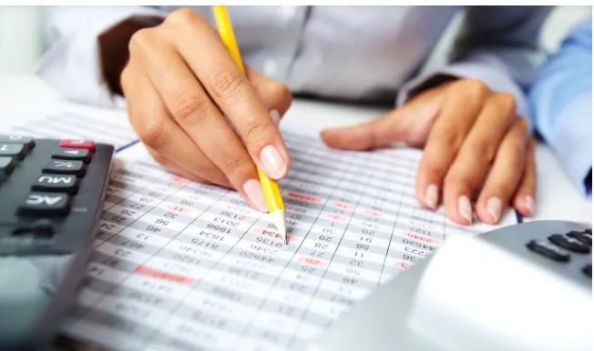 Rige la ley de Inocencia Fiscal desde este lunes: el Gobierno reglamentó el blanqueo y habilita el uso de los "dólares del colchón" imagen-12