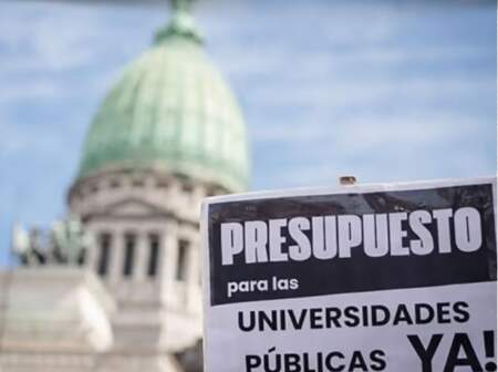 El Gobierno incluirá el financiamiento universitario en Extraordinarias imagen-5