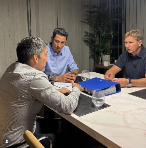 El Presidente de la Legislatura y el titular del INYM coincidieron en la necesidad de fortalecer la competitividad de la yerba mate misionera El Presidente de la Legislatura y el titular del INYM coincidieron en la necesidad de fortalecer la competitividad de la yerba mate misionera imagen-1