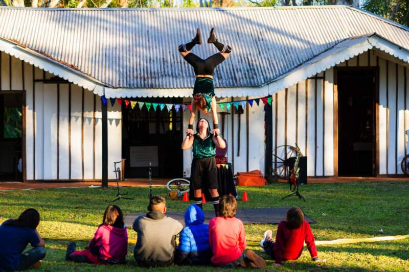 Con “Entrenadas” de Simple Circo, la Casa Museo de Horacio Quiroga inaugura el Bar de los Peones y renueva su propuesta cultural en San Ignacio imagen-4