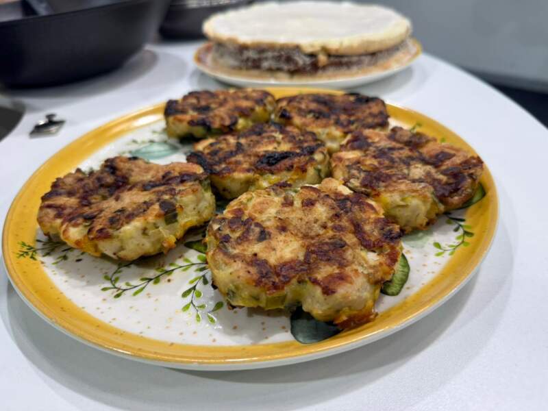 Mirtha Saucedo dio a conocer el libro aniversario de Essen junto a recetas y promociones comerciales imagen-4