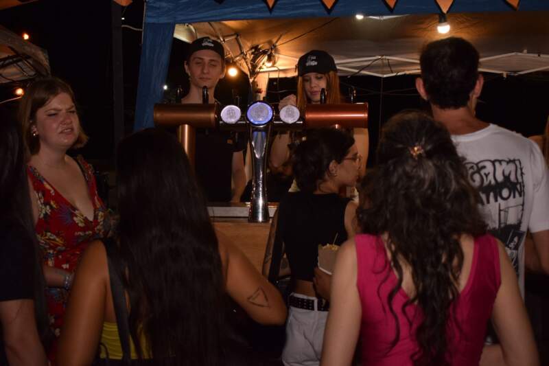 Celebración, gastronomía y encuentro: reflejos de una mágica noche de Una+ en la costanera imagen-10