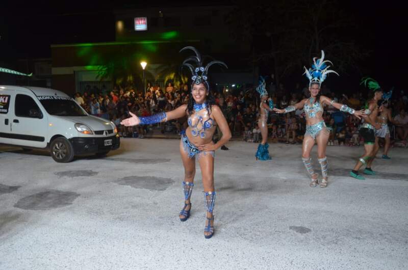 Montecarlo vivió un fin de semana a puro carnaval con fuerte protagonismo barrial imagen-4