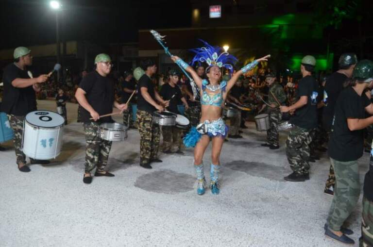 Montecarlo vivió un fin de semana a puro carnaval con fuerte protagonismo barrial imagen-30