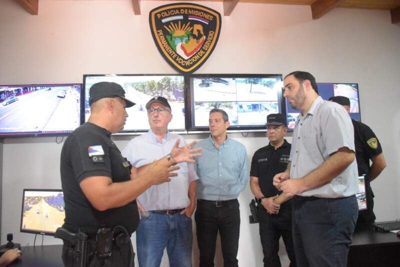 Alem fortalece su sistema de seguridad con la puesta en funcionamiento del 911 imagen-14