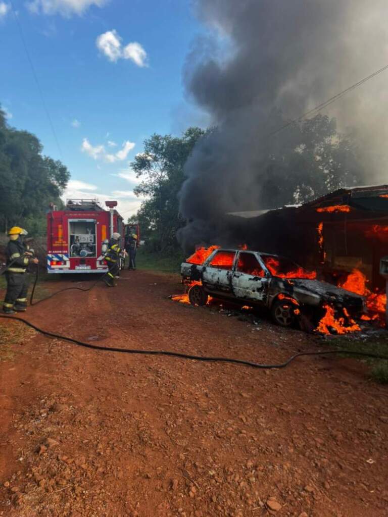 Incendio de vivienda en Campo Grande: un niño resultó con quemaduras imagen-15