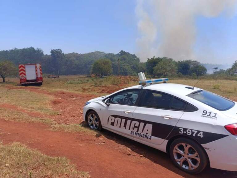 Controlaron un incendio de malezas de gran magnitud en Posadas imagen-2