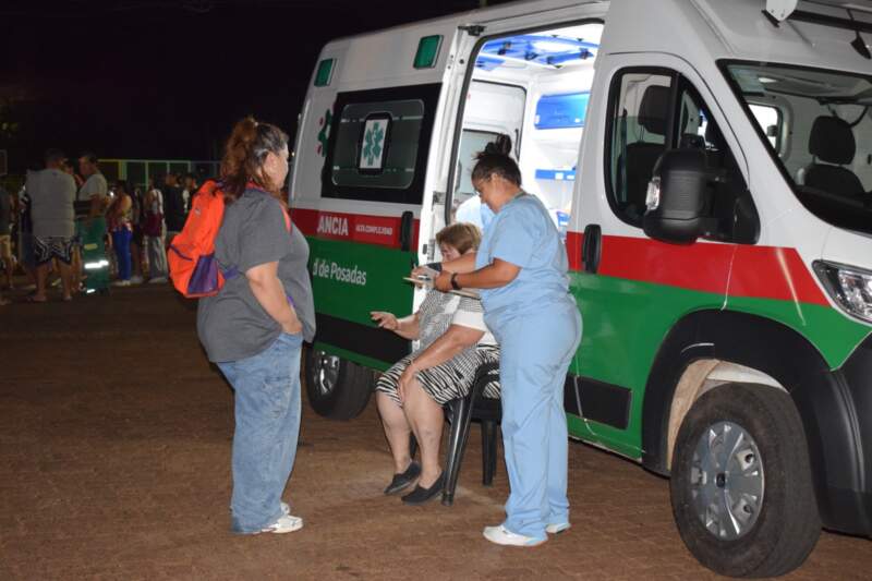Itaembé Miní vibró al ritmo de la tercera noche de los Carnavales Posadeños imagen-12