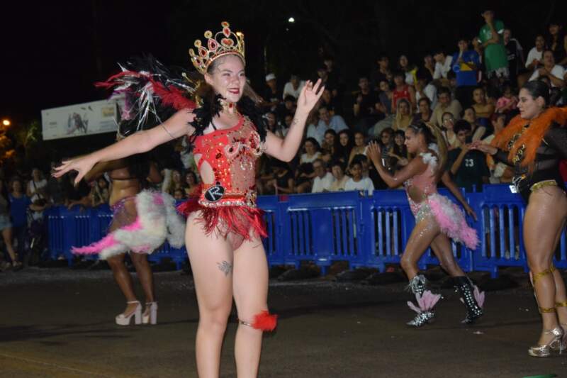 Itaembé Miní vibró al ritmo de la tercera noche de los Carnavales Posadeños imagen-8