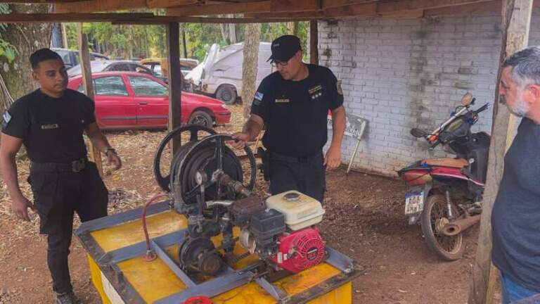 Ecología entregó un equipo de ataque rápido contra incendios en Pozo Azul Ecología entregó un equipo de ataque rápido contra incendios en Pozo Azul imagen-33
