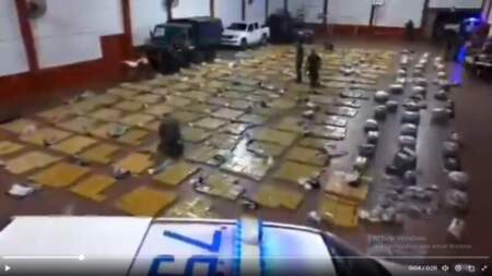 Allanan una finca y descubren más de 4 toneladas de marihuana Allanan una finca y descubren más de 4 toneladas de marihuana imagen-4