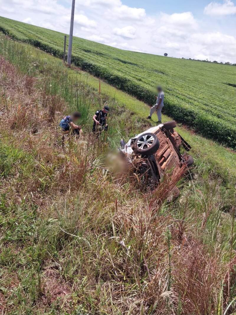 Despiste y vuelco de un automóvil en General Alvear dejó un conductor lesionado imagen-30