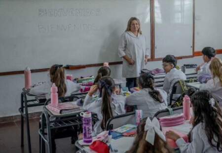 Misiones financia el 62% de su educación y paga $60 mil millones mensuales en salarios docentes Misiones financia el 62% de su educación y paga $60 mil millones mensuales en salarios docentes imagen-26
