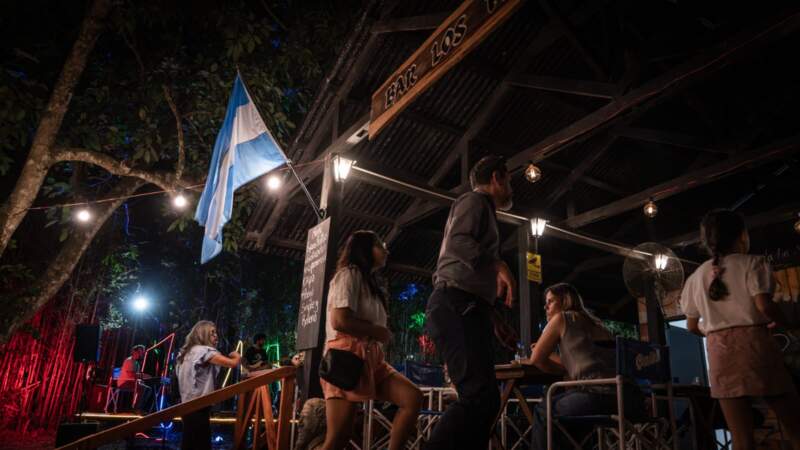 Passalacqua acompañó a artistas y escritores en el homenaje a Horacio Quiroga en San Ignacio imagen-4