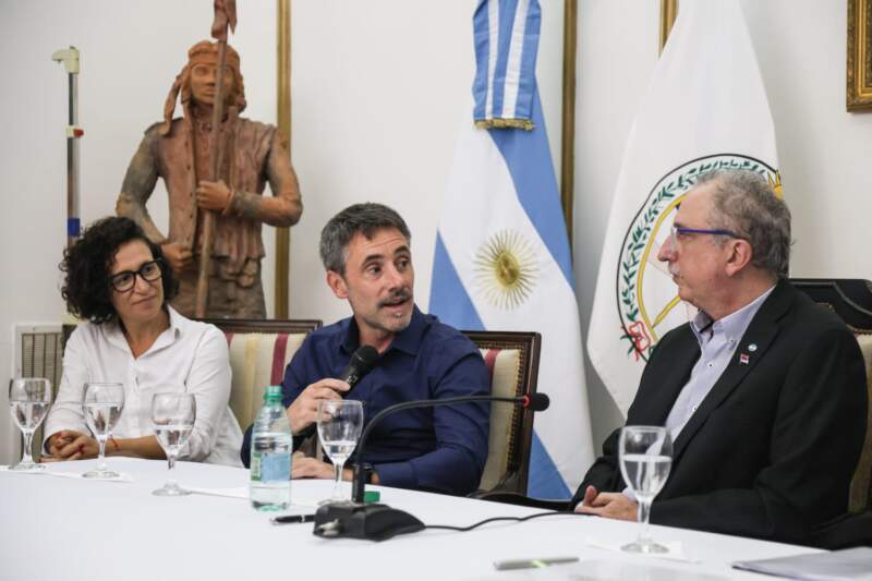Passalacqua encabezó la firma de convenios estratégicos con el CFI para el fortalecimiento productivo y de infraestructura en la provincia 3 Passalacqua encabezó la firma de convenios estratégicos con el CFI para el fortalecimiento productivo y de infraestructura en la provincia imagen-2