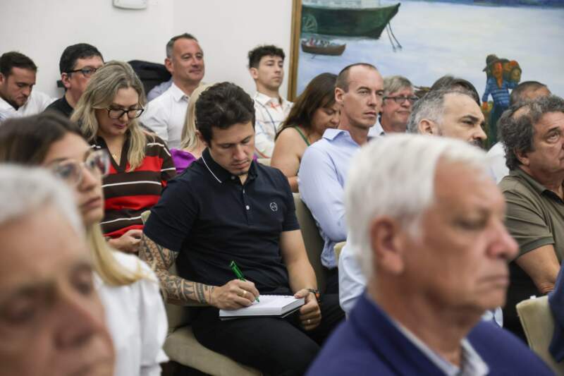 Passalacqua encabezó la firma de convenios estratégicos con el CFI para el fortalecimiento productivo y de infraestructura en la provincia 21 Passalacqua encabezó la firma de convenios estratégicos con el CFI para el fortalecimiento productivo y de infraestructura en la provincia imagen-20