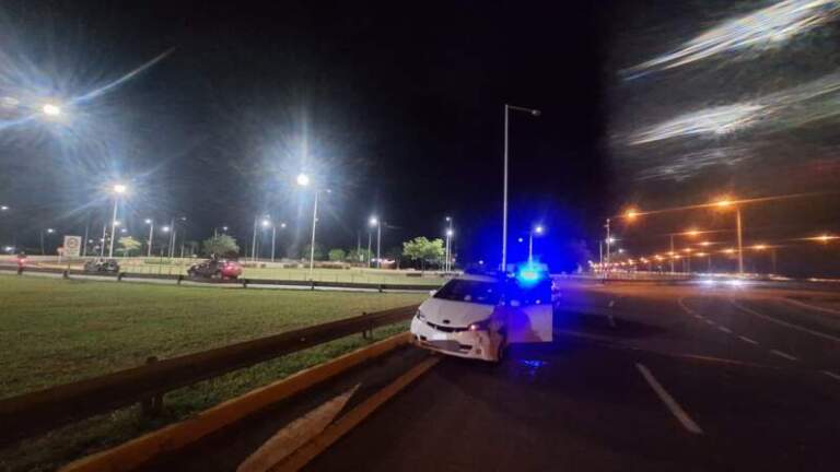 Siniestro vial sin lesionados en la rotonda de Acceso Sur en Posadas imagen-44