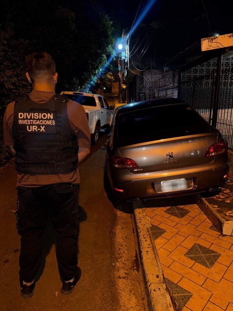 La hizo bajar del Uber y le robó el celular: el conductor quedó detenido 3 La hizo bajar del Uber y le robó el celular: el conductor quedó detenido imagen-2