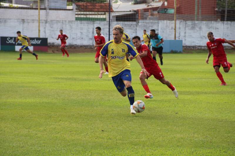 Fútbol: Mitre suma minutos de cara al Federal "A" imagen-2