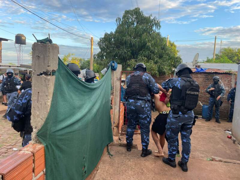 Allanamiento en Chacra 145: tres detenidos por amenazas y resistencia a la autoridad imagen-4