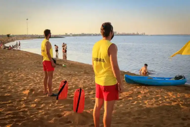 Clases de apoyo y preinscripción abierta para aspirantes a la Escuela de Guardavidas imagen-47