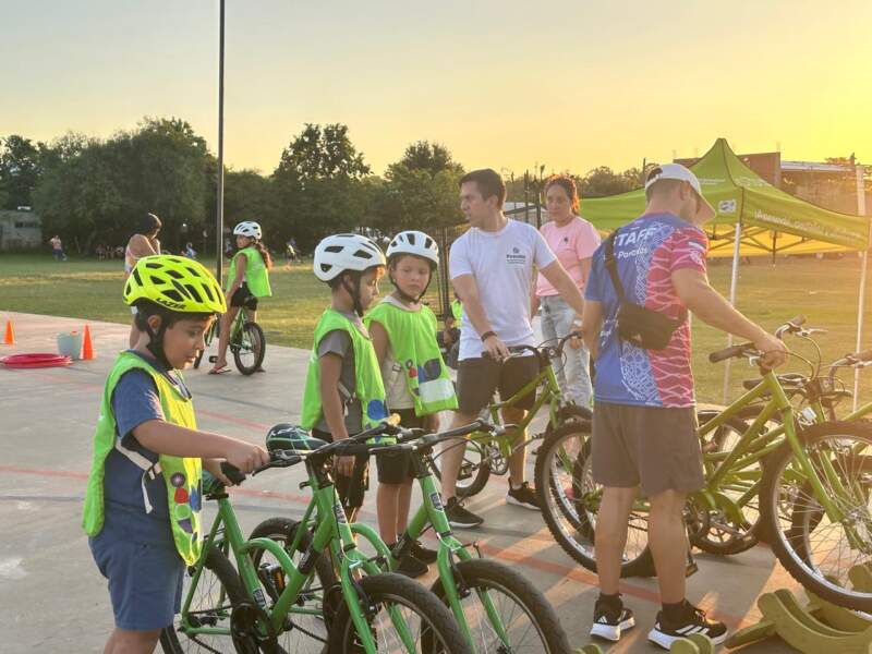 Más de medio millar de niños participaron del ciclo estival de Biciescuelas que culmina esta semana en el Parque de las Fiestas imagen-9