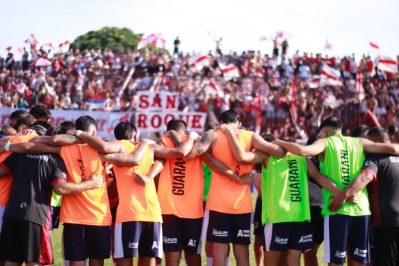 Fútbol: terna arbitral y fuerte sanción confirmadas para Guaraní imagen-12