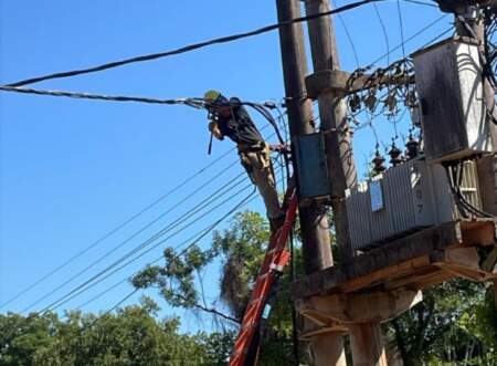 Realizan trabajos para fortalecer el servicio en barrio Stella Maris de San Javier imagen-18