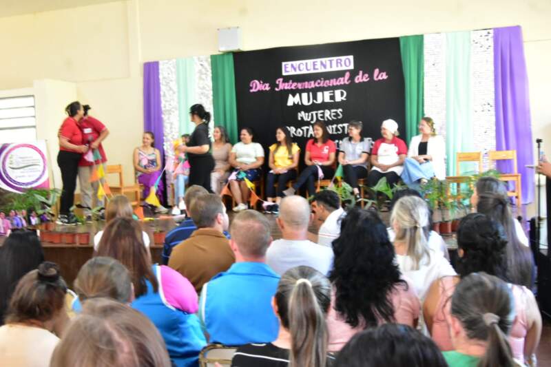 El Parlamento de la Mujer 2026 llevó actividades al interior con un encuentro de mujeres productoras en El Soberbio imagen-2