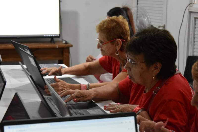 El Parlamento de la Mujer fortaleció en Montecarlo la participación y la formación con eje en las mujeres productoras   imagen-8