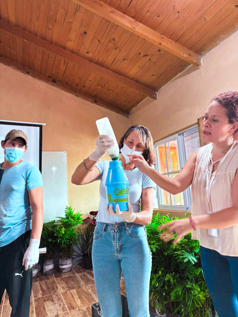 Biofábrica en territorio: "Producir con bioinsumos" llegó a Fracrán 7 Biofábrica en territorio: "Producir con bioinsumos" llegó a Fracrán imagen-6