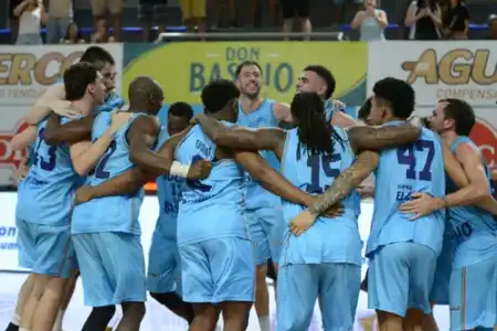 Básquet: victoria de OTC jugando como local imagen-9