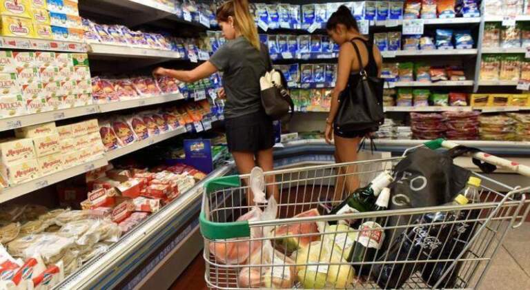 Misiones entre las provincias con menor gasto en supermercados: el promedio fue de $22.428 por habitante imagen-42