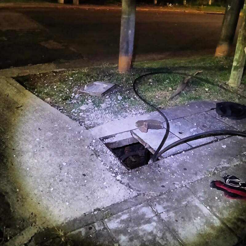 Intentó robar cables de fibra óptica, fue captado por el CIO 911 y terminó detenido en Posadas imagen-11