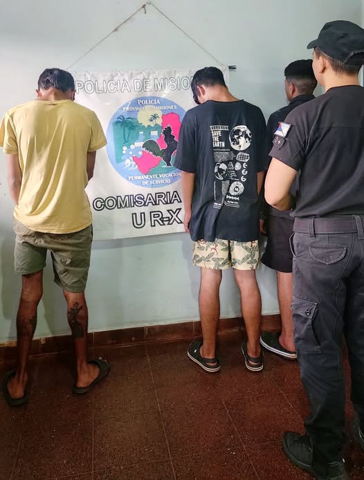 Trío delictivo fue detenido en el barrio Las Dolores de Posadas cuando intentaban ingresar a una vivienda 3 Trío delictivo fue detenido en el barrio Las Dolores de Posadas cuando intentaban ingresar a una vivienda imagen-2