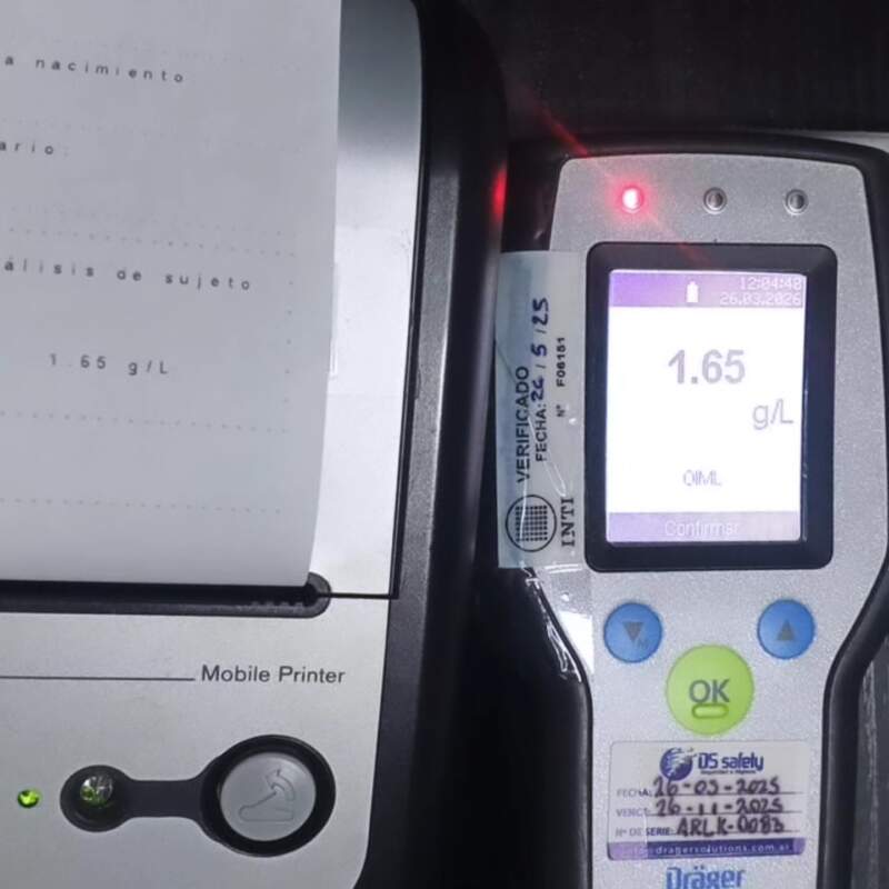 Con 1,65 de alcohol, manejaba un colectivo con 13 pasajeros: lo detuvieron en Montecarlo imagen-2