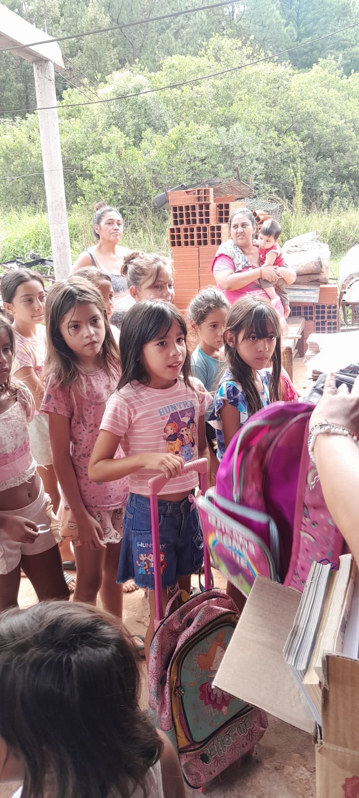 La Clínica del Juguete entregó más de 300 kits escolares en distintos barrios en el inicio del ciclo lectivo 2026 imagen-7