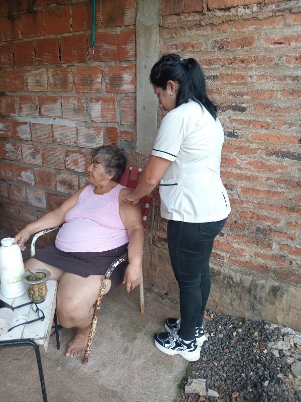 Operativo de salud en el Centro de Alta Gracia: realizaron 37 estudios PAP y reforzaron la vacunación con 20 dosis aplicadas imagen-9