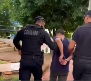 Captado por las cámaras y detenido por la Policía tras robar más de medio millón de pesos en un bar de Dos de Mayo imagen-53