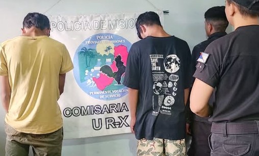 Trío delictivo fue detenido en el barrio Las Dolores de Posadas cuando intentaban ingresar a una vivienda imagen-13