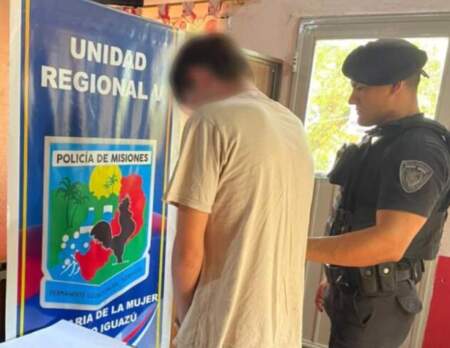 Detuvieron a un joven en una causa por presunta pornovenganza y desobediencia judicial imagen-10