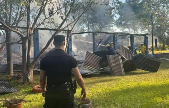 San Antonio: el Gobierno provincial inicia un plan de acción para la recuperación de la escuela incendiada imagen-6
