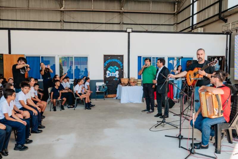 Cultura en Movimiento llegó a las escuelas para reforzar la identidad misionera con música, danza y saberes regionales imagen-12