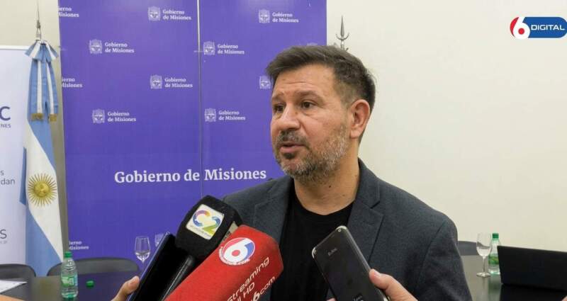 Ciclo lectivo 2026: la provincia refuerza políticas educativas, renueva becas y mantiene el diálogo con docentes ante la situación económica imagen-52