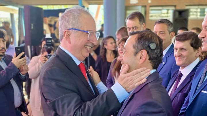 "Cada escuela que abre sus puertas, renueva el compromiso con la educación y el futuro de nuestros chicos", dijo Herrera Ahuad imagen-5