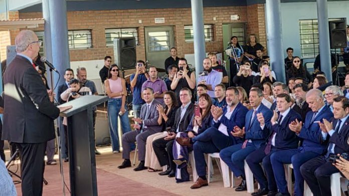 "Cada escuela que abre sus puertas, renueva el compromiso con la educación y el futuro de nuestros chicos", dijo Herrera Ahuad imagen-3