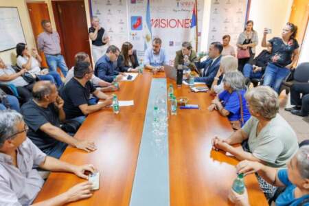 Gobierno provincial y gremios siguen debatiendo en Mesa Salarial, informan aumento para jubilados y nueva escala de Asignaciones Familiares imagen-2