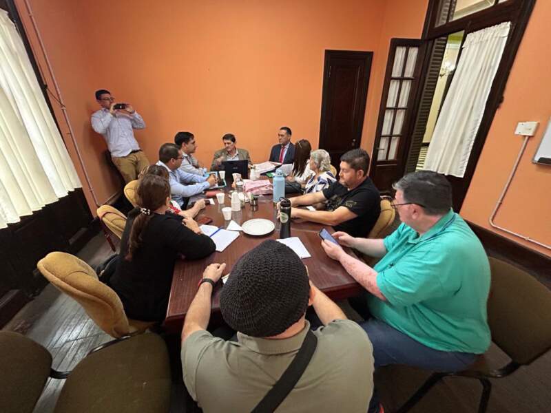 Gobierno provincial y gremios siguen debatiendo en Mesa Salarial, informan aumento para jubilados y nueva escala de Asignaciones Familiares imagen-2